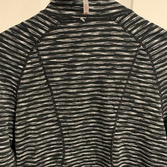 Zetta zip up jacket size large - Picture 5 of 7
